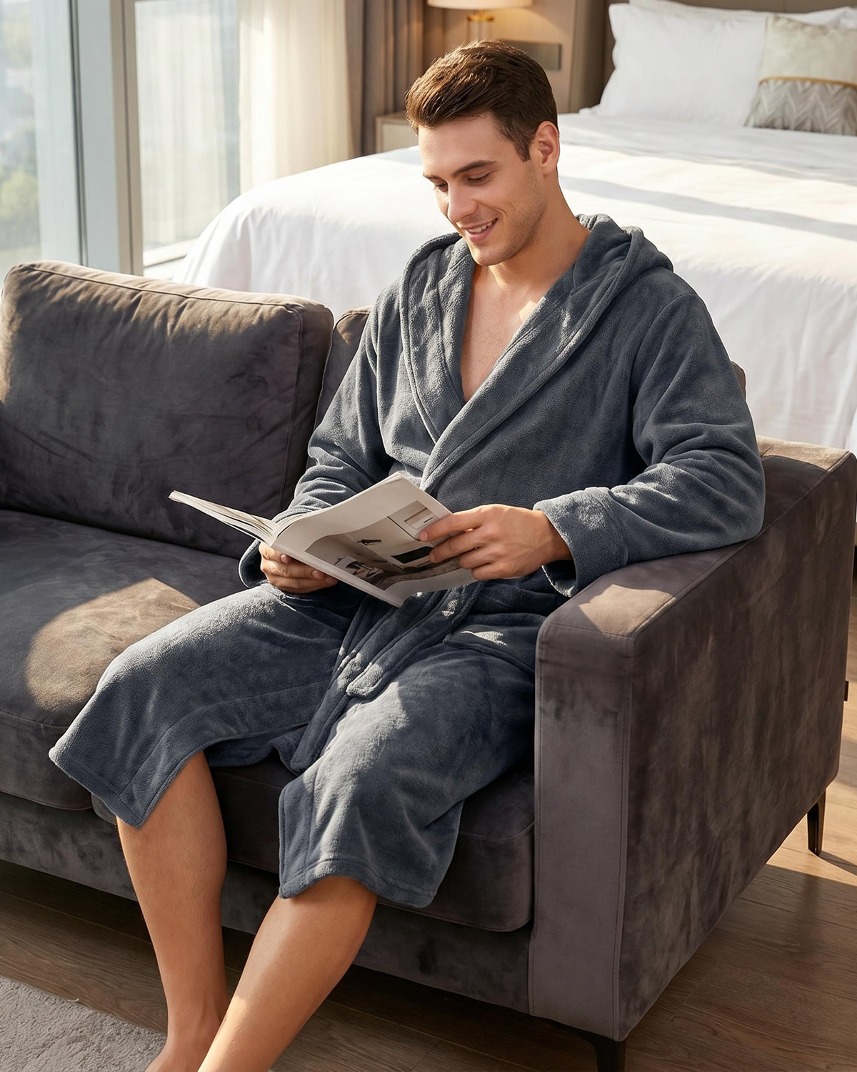 Men's Fleece Hooded Bathrobe