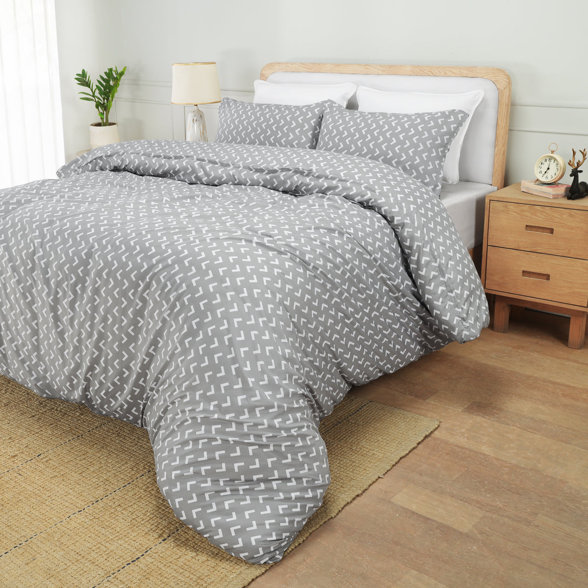 Signature Arrow Design Brushed Duvet Set