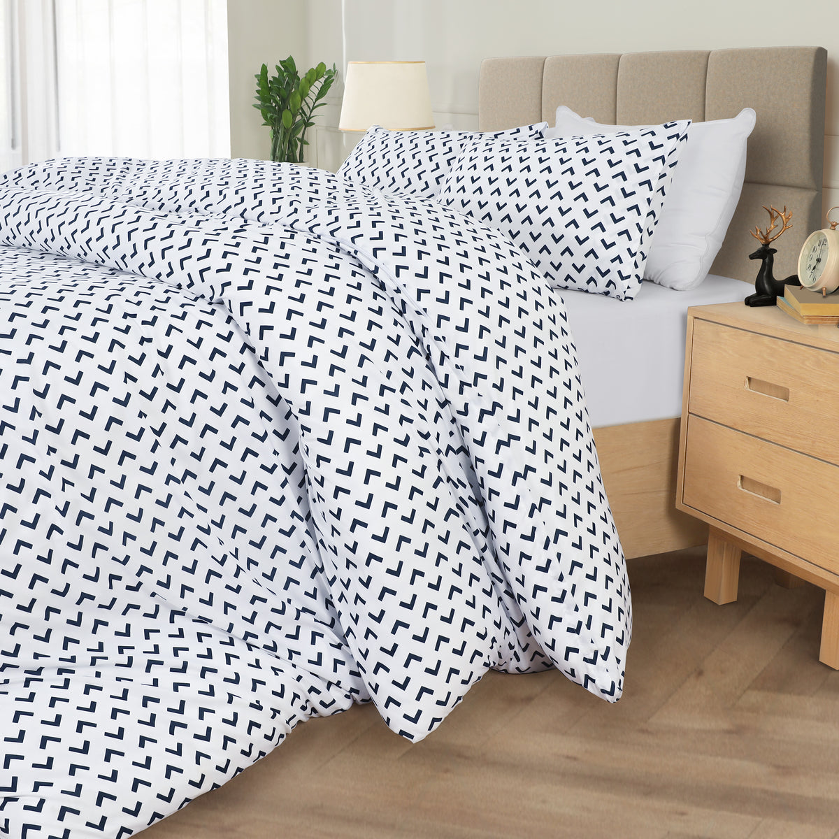 Signature Arrow Design Brushed Duvet Set