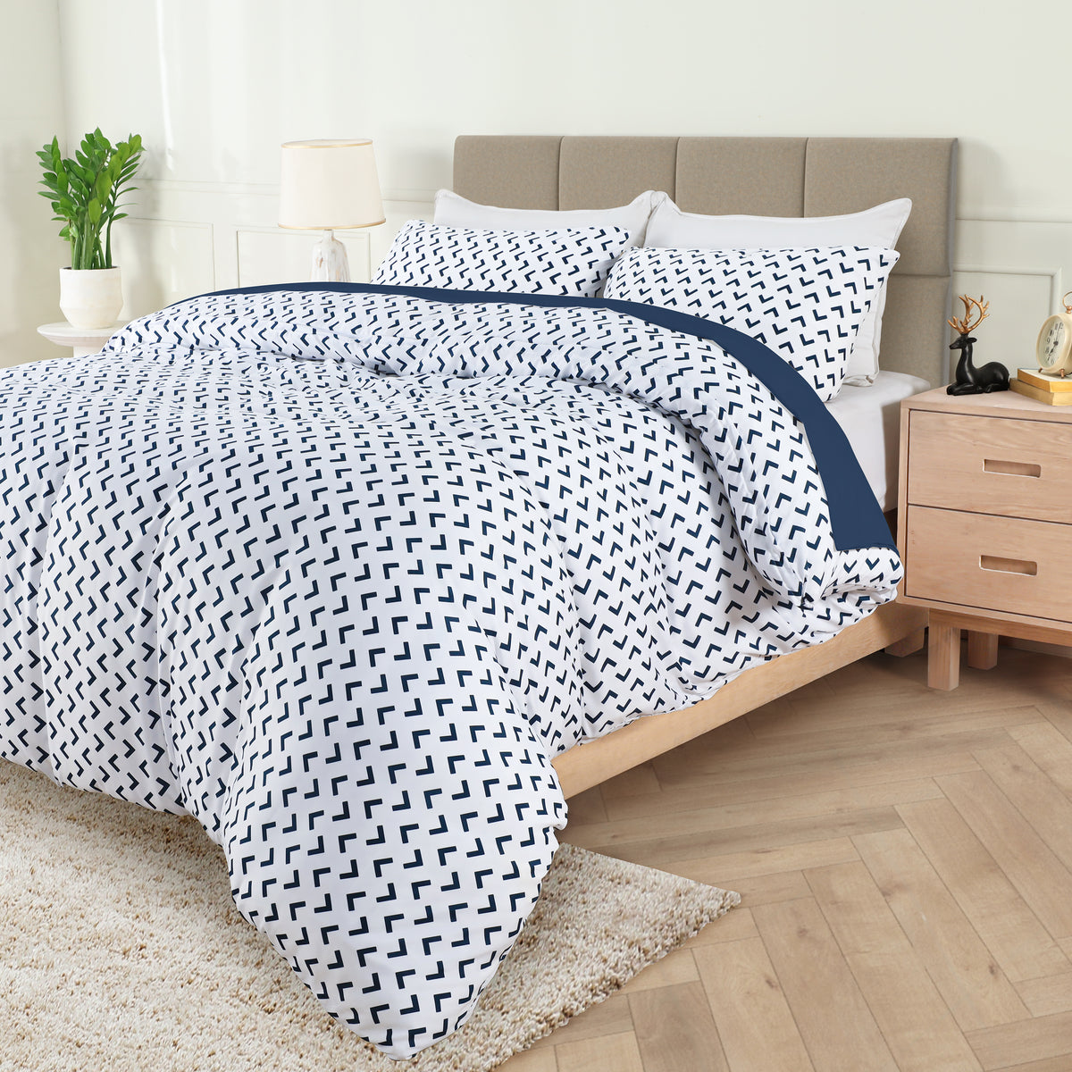 Signature Arrow Design Brushed Duvet Set